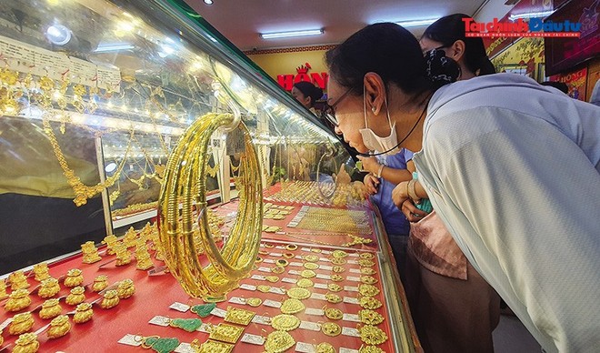 Giá vàng giảm, khiến nhà đầu tư không mặn mà với việc nắm giữ kim loại quý này. Ảnh: Lê Toàn