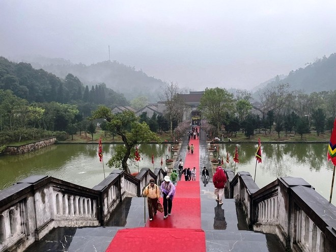 Tỉnh Quảng Ninh đang tập trung quảng bá hình ảnh vùng đất, con người và bản sắc văn hóa Yên Tử đến nhân dân, du khách trong nước và quốc tế. Ảnh: Tiến Dũng