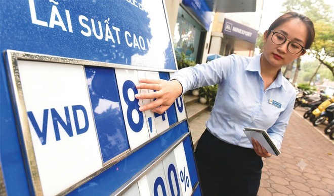 Lãi suất huy động neo cao đẩy mặt bằng lãi suất cho vay tăng 0,4%/năm trong tháng 6 vừa qua
