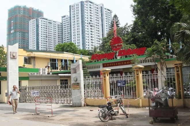  Công ty cổ phần Bóng đèn phích nước Rạng Đông tại 87-89 Hạ Đình.