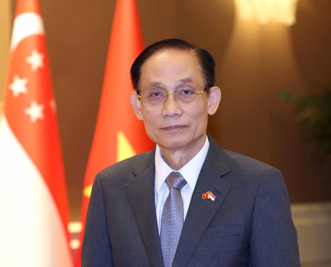 Bộ trưởng Bộ Ngoại giao Lê Hoài Trung.
