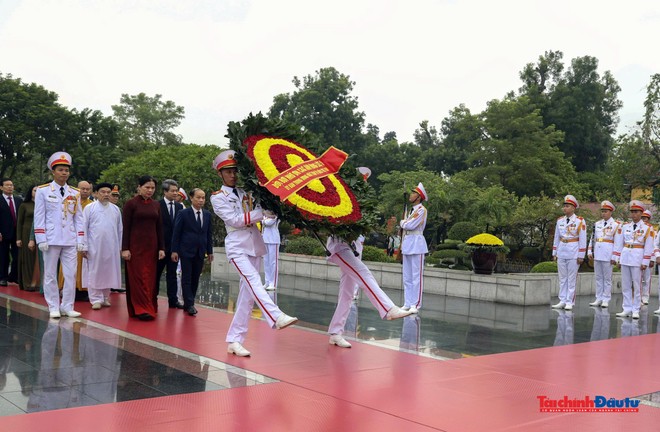 [Ảnh] 81 năm Quốc khánh: Lãnh đạo Đảng, Nhà nước vào Lăng viếng Chủ tịch Hồ Chí Minh 