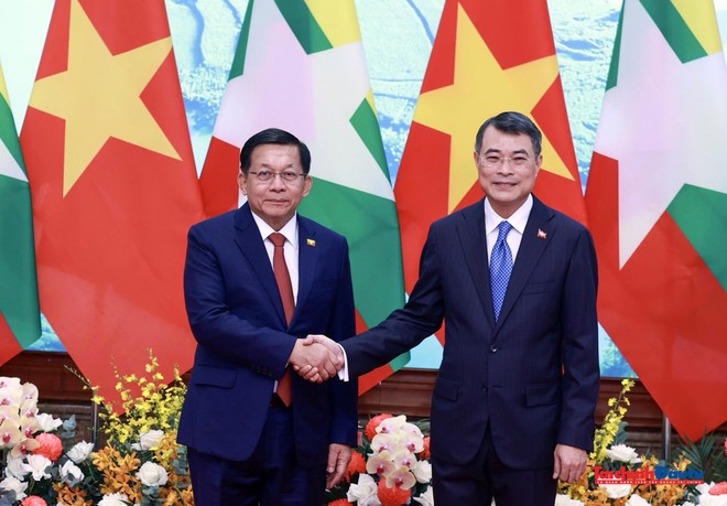 Thủ tướng Chính phủ Lê Minh Hưng hội kiến Tổng thống Myanmar Min Aung Hlaing.