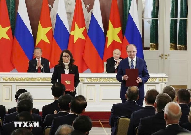 Theo phóng viên TTXVN tại Moskva, chuyến thăm cấp Nhà nước tới Liên bang Nga của Tổng Bí thư, Chủ tịch nước Tô Lâm từ ngày 7-9/9 thu hút sự quan tâm đặc biệt của các cơ quan thông tấn, báo chí và giới học giả Nga. 