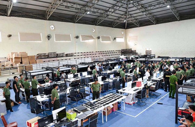 Công an phát hiện, bắt giữ một vụ lừa đảo bằng Phonefarm