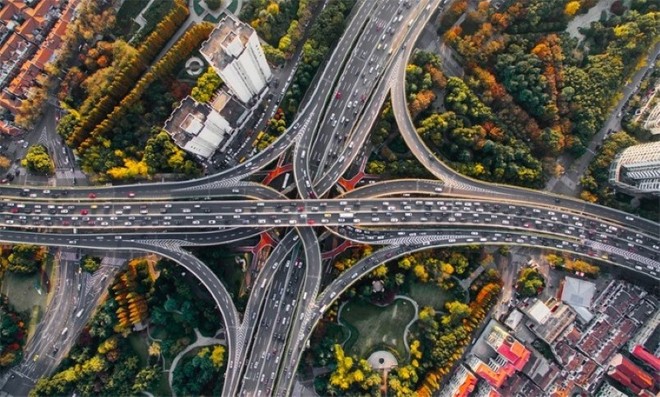  Xây dựng kết cấu hạ tầng đồng bộ nhằm đưa nước ta cơ bản trở thành nước công nghiệp theo hướng hiện đại.