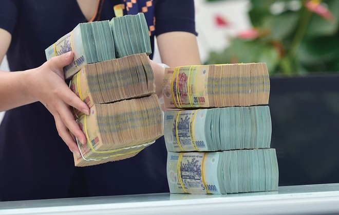 Lãi suất cho vay bình quân của các ngân hàng thương mại trong tháng 8 tăng 0,1 - 0,2%/năm so với tháng trước đó