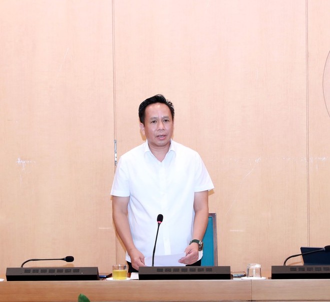 Phó Giám đốc Sở Tài chính Hà Nội Vũ Trung Thành phát biểu ý kiến.
