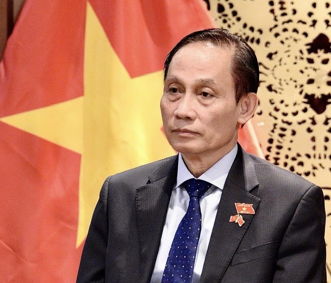 Bộ trưởng Lê Hoài Trung.
