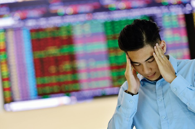 Tâm lý nhà đầu tư nhìn chung đang chuyển dần từ hy vọng sang thất vọng và lo lắng