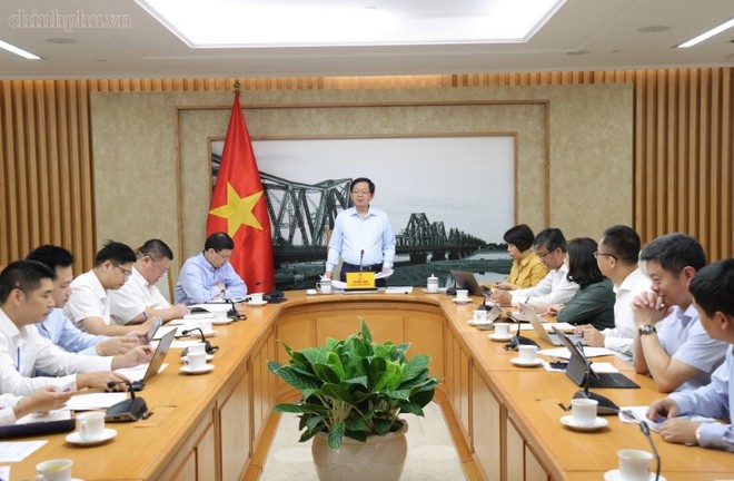 Phó Thủ tướng Hồ Quốc Dũng chủ trì cuộc họp với Bộ Khoa học và Công nghệ, Bộ Tài chính nhằm thống nhất về chỉ tiêu đo lường kinh tế số trong GDP - Ảnh: chinhphu.vn