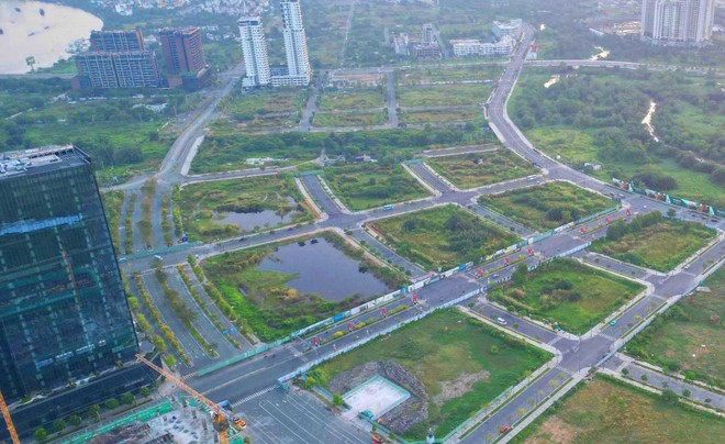 Bốn lô đất tại Thủ Thiêm được đưa ra đấu giá có tổng diện tích hơn 30.000 m2, với tổng giá khởi điểm hơn 16.666 tỷ đồng. Ảnh: Lê Toàn.