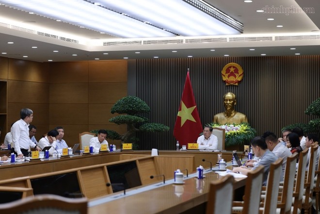 Phó Thủ tướng Thường trực Phạm Gia Túc chủ trì cuộc họp về kết nối giao thông với Cảng hàng không quốc tế Gia Bình - Ảnh: chinhphu.vn