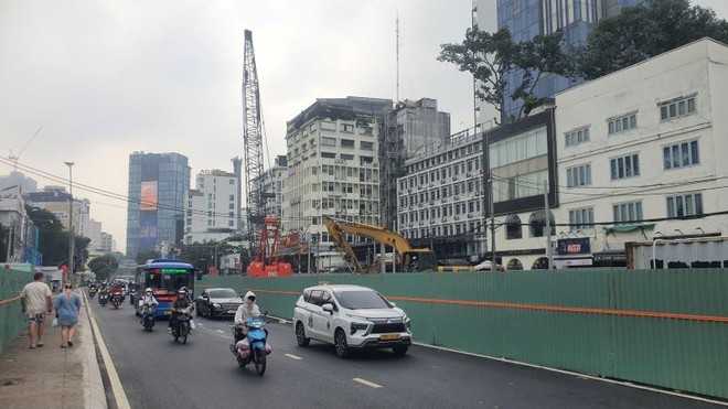 Thi công tuyến metro số 2 đoạn Bến Thành - Tham Lương - Ảnh: Lê Toàn 