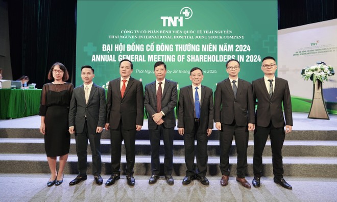 HĐQT TNH ra mắt cổ đông