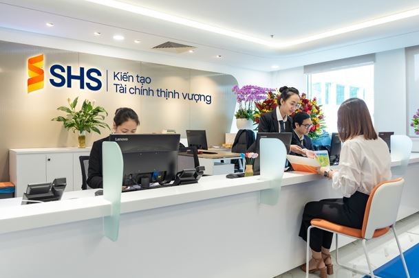 Chứng khoán SHS (SHS) xin ý kiến cổ đông dừng phát hành thêm cổ phiếu, tỷ lệ 1:1