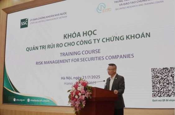 Tăng cường quản trị rủi ro cho các công ty chứng khoán