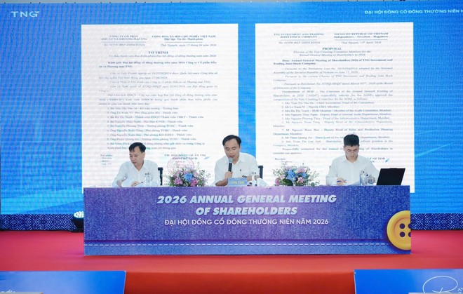 Ông Nguyễn Đức Mạnh chủ toạ đại hội