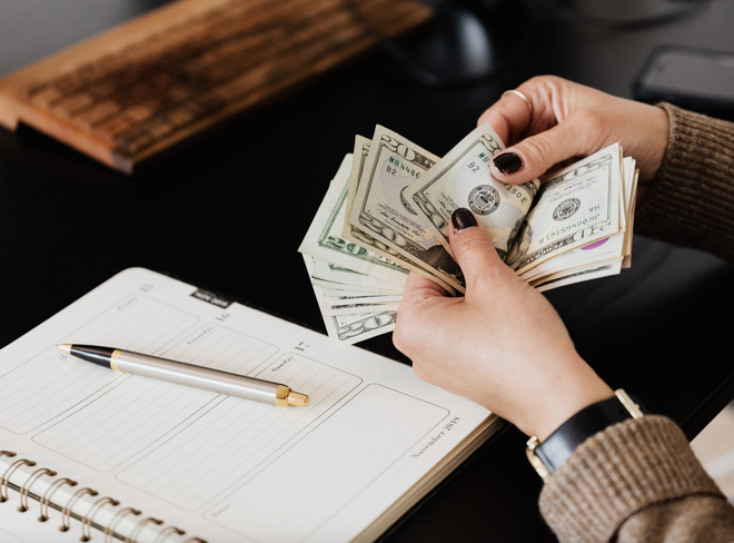 Người dân tự xoay sở với tài sản: Vì sao tư vấn tài chính cá nhân chưa thể cất cánh? 