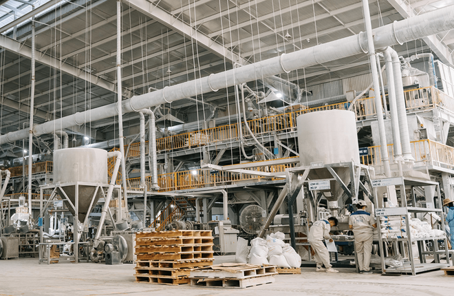 Nhựa Pha Lê (PLP) muốn chào bán 20 triệu cổ phiếu riêng lẻ, giá 10.000 đồng/CP