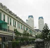 Có vốn trong tay, doanh nghiệp niêm yết tham gia đầu tư phát triển dự án bất đống sản là tất yếu.