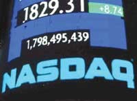 Năm 2007, Nasdaq đã vấp phải sự cạnh tranh từ các sàn khác như Hồng Kông, Thượng Hải, New York.