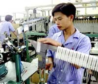 Năm 2007, tính chung cả cấp mới và tăng vốn, thu hút đầu tư trực tiếp nước ngoài đạt 20,3 tỷ USD, tăng gần 70% so với năm 2006, gần bằng tổng mức đầu tư nước ngoài trong 20 năm qua.
