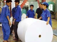 Các công ty nhà nước cần được cổ phần hóa càng sớm càng          tốt và vốn cổ phần của Nhà nước càng ít càng tốt.