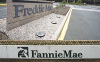 Freddie Mac và Fannie Mae: Sắp chết đuối vớ được phao