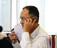 Tâm trạng của đa số NĐT trên thị trường lúc này là lo lắng và phân vân giữa rủi ro và cơ hội.