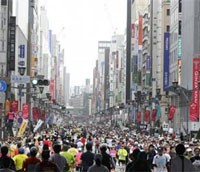 Quang cảnh tại Ginza, khu mua sắm sầm uất ở Tokyo, Nhật.