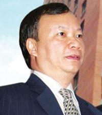 Ông Nguyễn Hòa Bình.