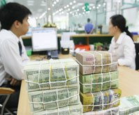 Trên thị trường tự do, giá USD hiện đạt xấp xỉ 18.400 đồng/USD.
