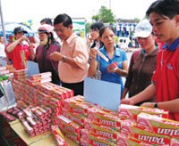 Kem đánh răng Dạ Lan trong ngày trở lại 17/10.
