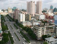 Nhiều chuyên gia địa ốc nhận định, năm 2011 thị trường bất động sản Việt Nam sẽ phục hồi và tăng giá mạnh.