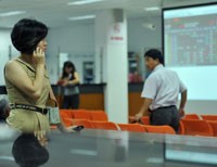 Những VIP tại công ty niêm yết phải có trách nhiệm phổ biến về nghĩa vụ công bố thông tin cho người thân của mình (Ảnh minh họa).