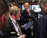 Nasdaq chốt phiên ở mức điểm cao nhất trong 3 năm qua - Ảnh: AP