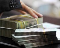 Việc thắt chặt tiền tệ, mà hệ quả là tăng mặt bằng lãi suất, không hẳn đã là lời giải cho kiềm chế lạm phát và ổn định kinh tế vĩ mô tại Việt Nam
