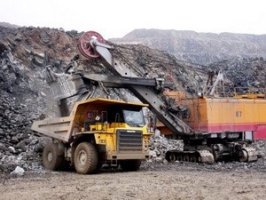 Khai thác quặng đồng tại Lào Cai. (Ảnh: Ngọc Hà/TTXVN)