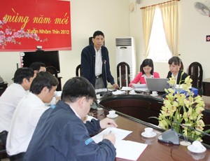 Woori CBV giữ bằng gốc của NLĐ là vi phạm pháp luật về lao động
