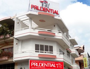 Prudential vẫn đứng đầu doanh thu phí bảo hiểm nhân thọ