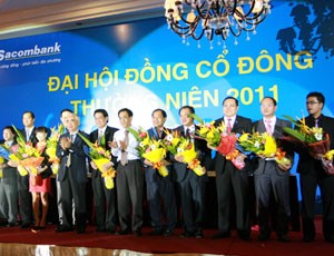 “Ghế nóng” ở Sacombank