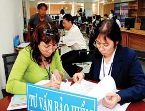 Bảo hiểm bán lẻ chiếm thế thượng phong 