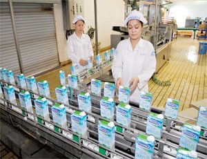 Năm 2012, Vinamilk tiêu thụ trên 4 tỷ sản phẩm sữa
