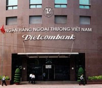 Lợi nhuận của Vietcombank và VietinBank tăng nhẹ