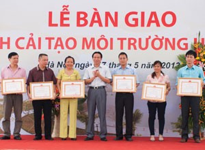 Kinh Bắc bàn giao Dự án cải tạo hồ Trung Văn