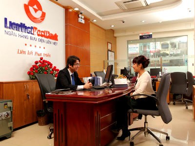  LienVietPostBank giảm 30% lợi nhuận