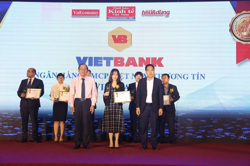 Vietbank lọt Top 100 sản phẩm, dịch vụ Tin và Dùng 2019