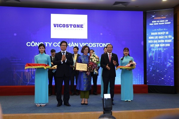 Vicostone được vinh danh Top 10 doanh nghiệp quản trị tốt nhất Việt Nam