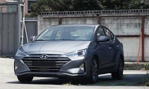 Hyundai Elantra rò rỉ ảnh trước thềm sự kiện ra mắt vào tháng 8 tới. Ảnh: Carscoops.